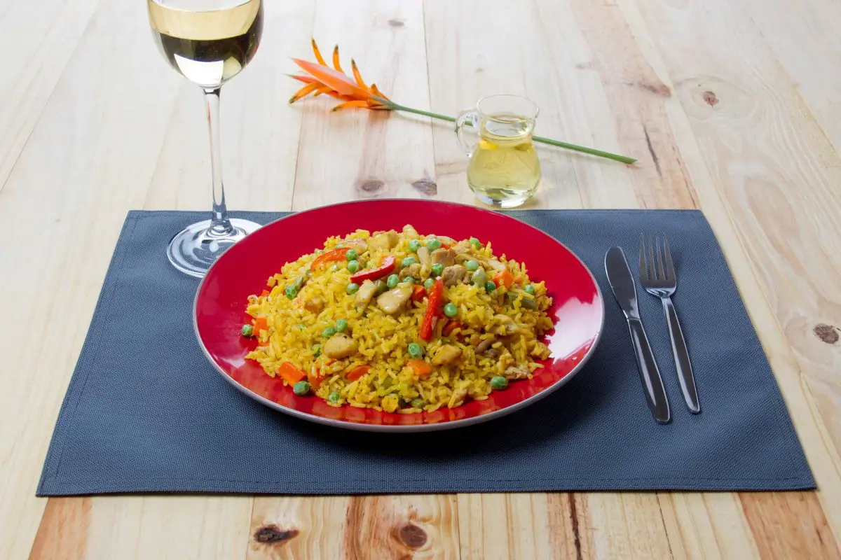 arroz con pollo - plato final