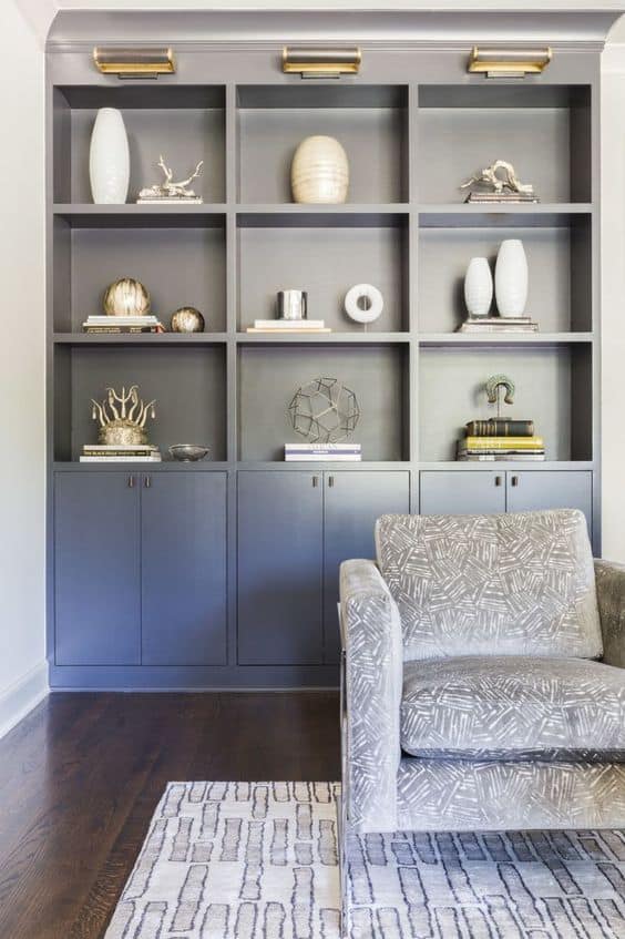 Aplica el minimalismo en tu estantería