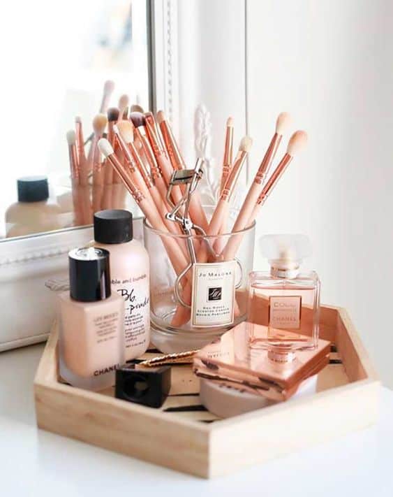 Cómo Organizar el Maquillaje — [14 Ideas]
