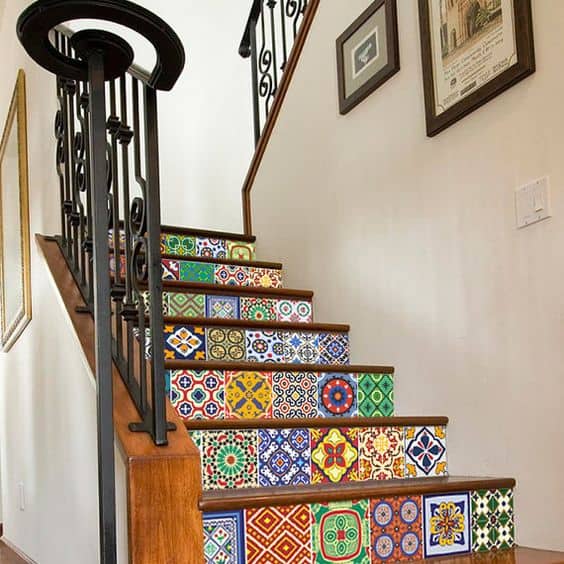 -Los-azulejos-aportar†n-frescura-las-escaleras
